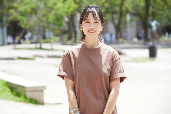 ナチュラル系も垢抜ける 流行りのアシンメトリーワンピにはリネン合わせで 19年9月9日 エキサイトニュース