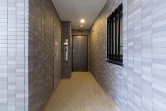 アルコーブとは？マンションに設置するメリットや玄関ポーチとの違いも解説