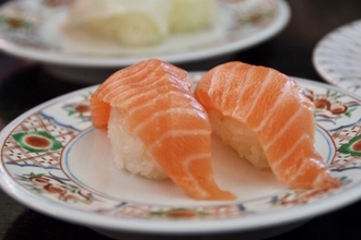 「くら寿司」の黒字転換に黄信号「スシロー」も国内は苦戦