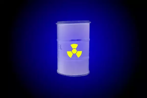 海洋放出の決まった「トリチウム」って、どれくらい危険な物質なの？