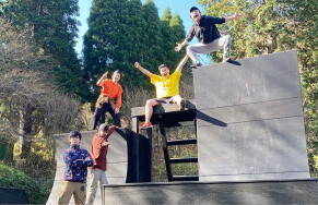 【UUUM】ユーチューバーらとともに新しいビジネスの創出に挑戦