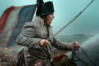 血塗られた天才のイメージを覆す、衝撃すぎる新解釈 映画『ナポレオン』が全国公開