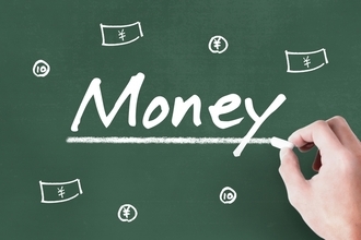 【元銀行員が語る】銀行で損をする日本人？！