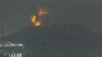 桜島噴火　噴煙最大４４００メートル　断続的に噴火続く　鹿児島市に降灰予想