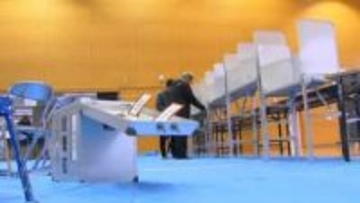 衆議院選挙あす8日投開票　県内各地で投票所の設営始まる　鹿児島