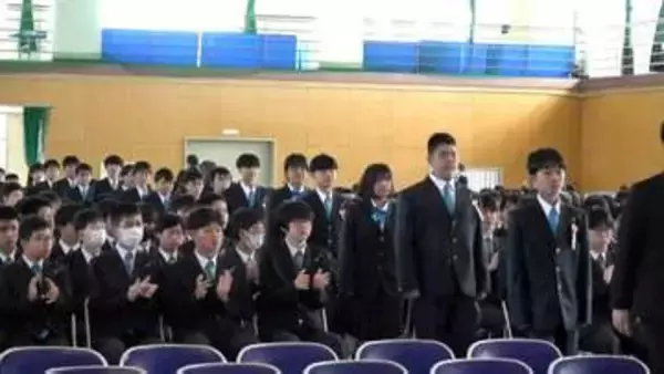 「楠隼に新しい風」春から共学化の楠隼中学校で入学式　女子生徒23人入学　鹿児島