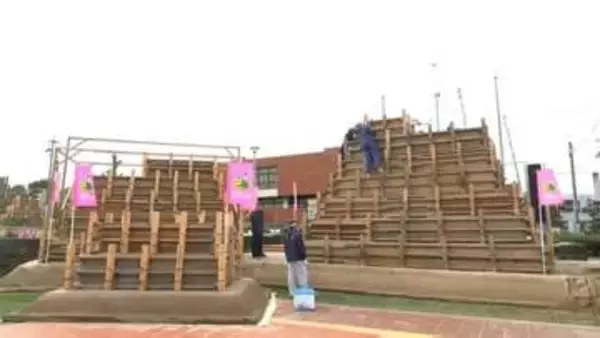 「今年の砂像テーマは「城物語」吹上浜砂の祭典　砂像づくり始まる　鹿児島・南さつま市」の画像