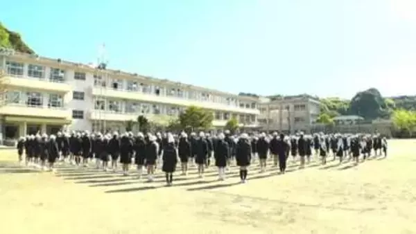 元気に登校　新学期スタート　小中学校で始業式　鹿児島