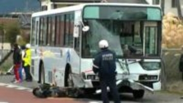 鹿児島市国道225号でバスと乗用車衝突　4人救急搬送