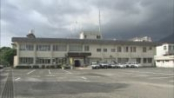 屋久島町で横断歩道を渡っていた女性(79)が軽乗用車にはねられ死亡　運転手の女を過失運転傷害容疑で現行犯逮捕