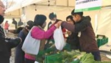 鹿児島市内産の農産物をPR「暮れの市」開催　正月に向けミニ門松作り体験も