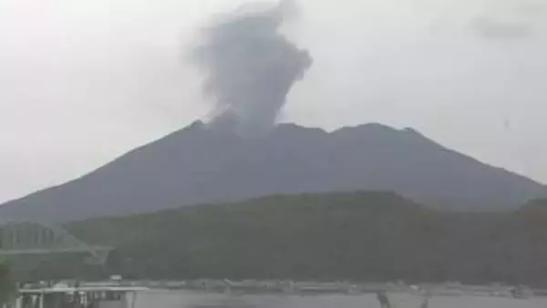 桜島で噴火　噴煙１１００ｍ　【きょう・あすの降灰予報】鹿児島・宮崎