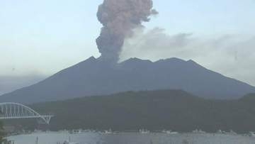 桜島で噴火 噴煙1300ｍ【きょうの降灰予報】鹿児島・宮崎