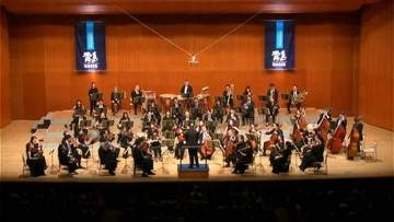 キリシマ祝祭管弦楽団　圧巻の演奏で聴衆1350人を魅了　ベン・グラスバーグさん初指揮　注目ピアニスト鈴木愛美さんも　鹿児島