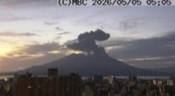桜島が噴火　噴煙1500ｍ【きょうの降灰予報】鹿児島