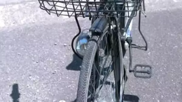 自転車の女子中学生がはねられ意識不明で搬送　鹿児島・曽於市