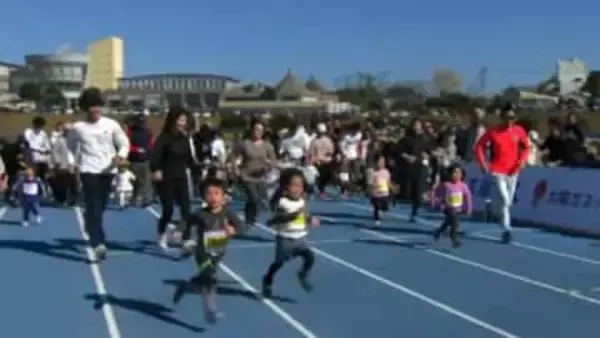 「去年は抱っこ…今年は一緒に」未就学児も激走！　日置市で陸上イベント　恒例「甘さたまRUN」も