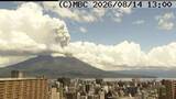 「桜島で噴火、噴煙高さ1400m　鹿児島市吉野、姶良市加治木方向に降灰予報【きょう・あすの降灰予報】」の画像1