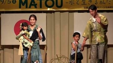 「まさか娘が着るとは…」モデルは町民　思い出の服でファッションショー　鹿児島・湧水町