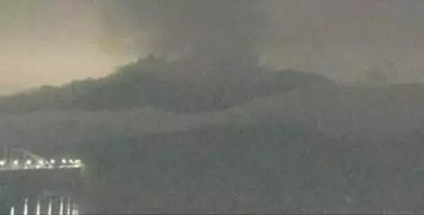 桜島が今年１１回目の爆発　８合目まで大きな噴石飛ぶ　鹿児島