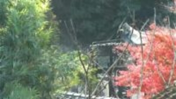 「居間にいたら風呂場から爆発音」曽於市で住宅1棟全焼、車庫と車も焼ける　鹿児島