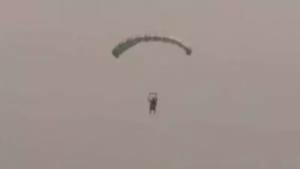 上空3000mから降下…喜界島で陸自第1空挺団が降下訓練　災害・有事に備え「島しょ部での能力向上」　鹿児島