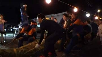 「きつい、でも楽しい」十五夜の屋久島で300年以上続く大綱引き　綱をちぎり無病息災願う　鹿児島