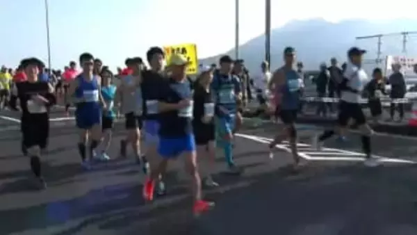 鹿児島マラソン号砲　フルマラソン男子優勝は石岡大侑選手（出水中央高校出身） 女子優勝は冨井菜月選手