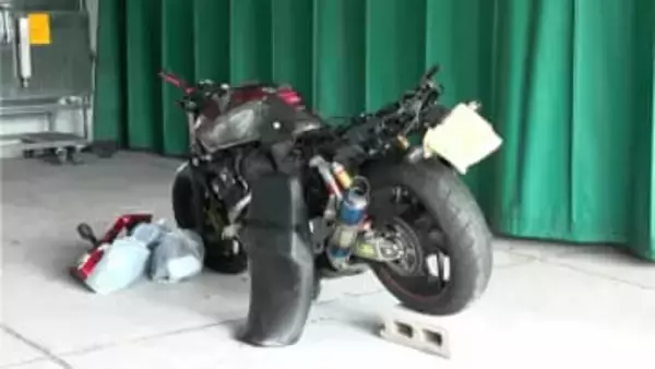 志布志市の県道でオートバイ転倒か　会社役員の男性（40）が意識不明の重体