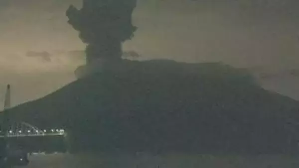 桜島で爆発　噴煙1600ｍ「鹿児島市街地側に降灰予想」噴石9合目まで飛散【18日19日の降灰予報】鹿児島・宮崎・熊本