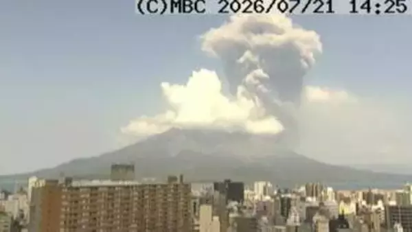 桜島で噴火、噴煙高さ3000mに　やや多量の降灰予想も　鹿児島