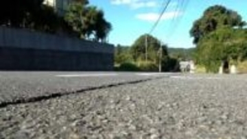 33歳男性が食品の配送トラックにはねられ重体「道路上に何か見え、通り過ぎたら人だった」　鹿児島・枕崎市