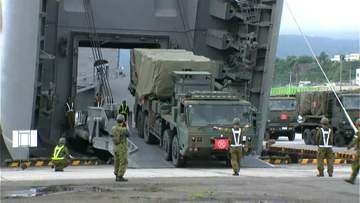 日米共同訓練始まる　鹿児島市谷山港に12式地対艦誘導弾の弾薬・発射機　輸送艦「にほんばれ」で奄美へ