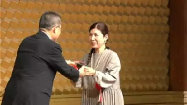 火山灰「シラス」商品化など評価「かごしまキラリ女性大賞」表彰式　鹿児島