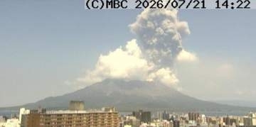 桜島で噴火　噴煙３，０００ｍ【きょう・あすの降灰予報】鹿児島