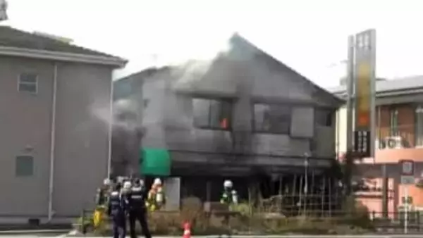 鹿児島市で住宅火災　国道3号沿いの住宅街