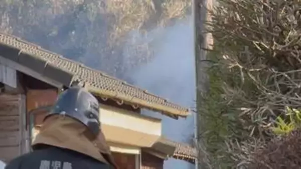 「倉庫が燃えている」倉庫1棟が全焼　日置市伊集院町　鹿児島