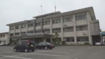 コンビニで「おつまみ」と「ズボン」盗んだ疑いで女(64)逮捕　鹿児島・薩摩川内市