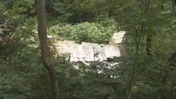 沢登りで行方不明　女性を滝つぼから救助も死亡確認　事故と事件の両面で捜査　岩手県雫石町