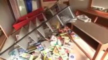 地震で建物被害　軽米町が現地調査　窓ガラスが割れ壁が剥がれ落ちる状況確認　岩手県