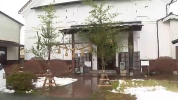 正月に向け伝統の門松を設置　一関市の酒造会社　岩手県