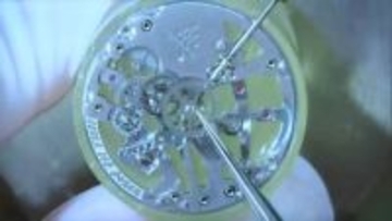 時計の仕組みを学ぶ　冬休み中の子どもたち　雫石町の時計メーカーで体験教室　岩手県