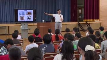 クマの専門家による特別授業「人の食べ物覚えるとずっと出没」　岩手・北上市の小学校