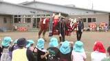 「チャグチャグ馬コが保育園で交流会　華やかな装束を身に着けた馬コと園児がふれあい　岩手県」の画像1