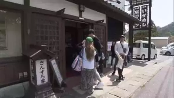 観光客が海の幸味わう　大槌町の飲食店、ＧＷでにぎわう　山林火災「鎮圧」　岩手県
