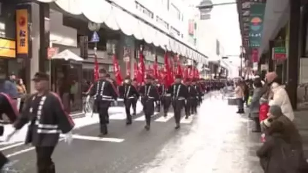 新春恒例の出初式　防災への決意新たに　岩手県盛岡市