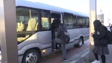 ＪＲ八戸線運休で町が通学バス運行　1週間ぶりに登校した生徒も　高校生の移動手段確保　岩手県洋野町