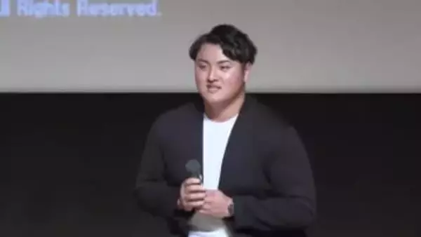 スタンフォード大の佐々木麟太郎選手がサプライズ登壇 「可能性の幅を広げたいと思った」岩手・盛岡市での講演会で