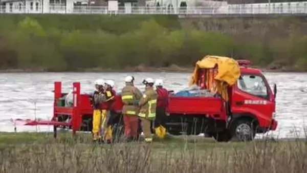 「人が川に流されている」と通報　警察などが北上川とその周辺捜索　水難事故の可能性も　岩手県盛岡市