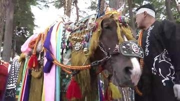 「チャグチャグ馬コ」本番を前に撮影会　県内外から約800人が参加　岩手県滝沢市